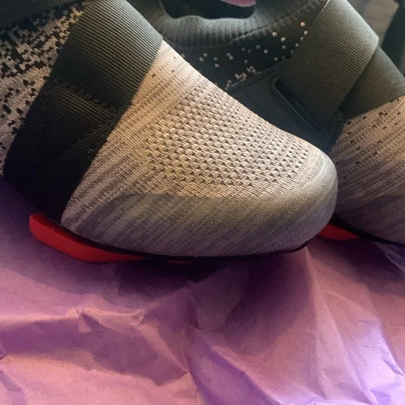 Unisex Cycling Shoes Compatible with Peloton Bike & SPD  Grey size 7 NWT - Picture 14 of 16